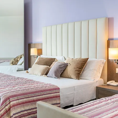Karinzia Hotel