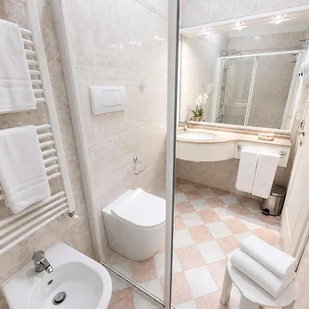 Karinzia Hotel