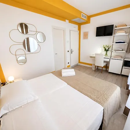 Karinzia Hotel 3*