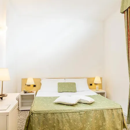 Hotel Karinzia 3*