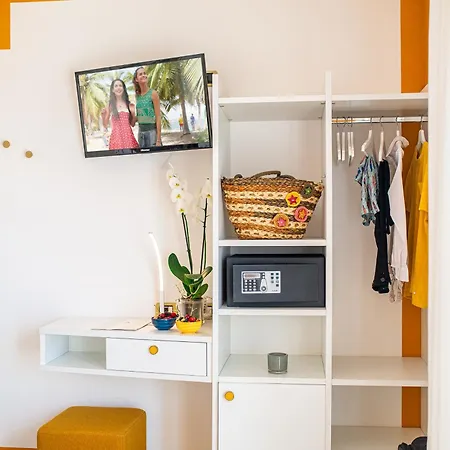 Karinzia קאורלה