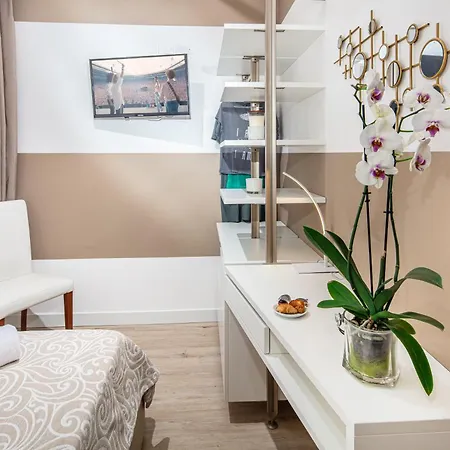 Karinzia Hotel 3*