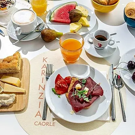 Hotell Karinzia 3*