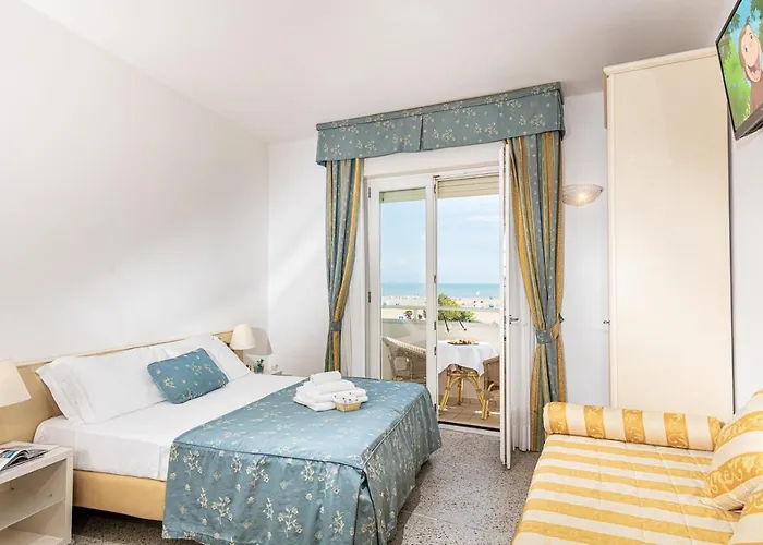 Karinzia 3* Каорле