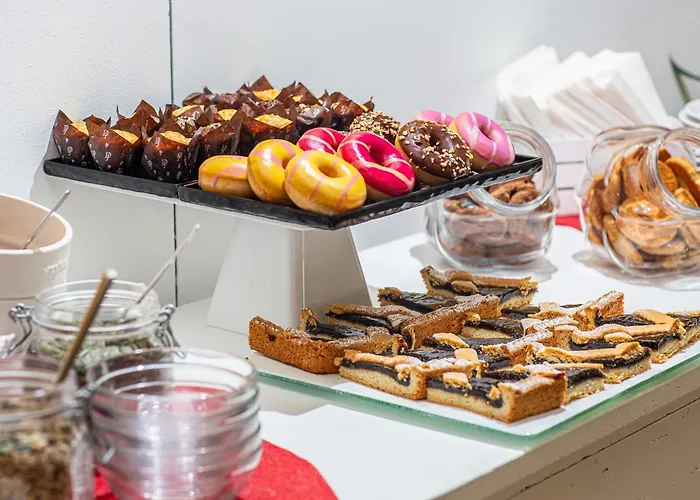 Отель Karinzia 3*